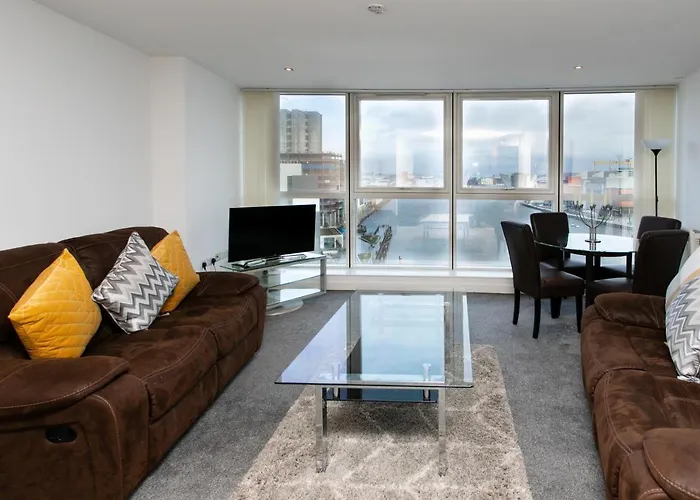 City View 2-Bedroom Flat In The Heart Of Belfast